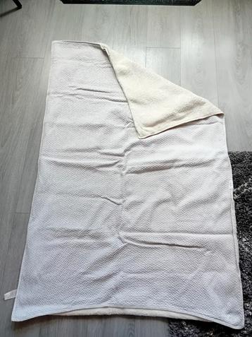 2 Koeka teddy ledikant dekens grijs en geel 100 x 150 cm beschikbaar voor biedingen