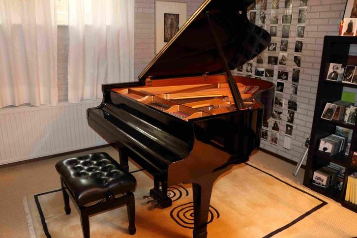 Yamaha C3 2001, Muziek en Instrumenten, Piano's, Gebruikt, Vleugel, Zwart, Hoogglans, Ophalen