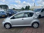 Toyota Aygo 1.0-12V Access - 5 Deurs - Airco - 2011, Voorwielaandrijving, Stof, Gebruikt, Zwart