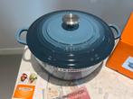 Nieuwe Le Creuset braadpan 28 cm Marine in de doos, Huis en Inrichting, Keuken | Potten en Pannen, Gietijzer, Nieuw, Ophalen of Verzenden