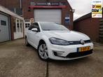 Volkswagen E-Golf E-DITION, Stoelverwarming, Apple carplay,, Auto's, Volkswagen, Gebruikt, Zwart, 230 km, Wit
