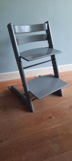 Triptrap stoel lichtgrijs - incl stokke placemat, Ophalen, Gebruikt, Meegroeistoel