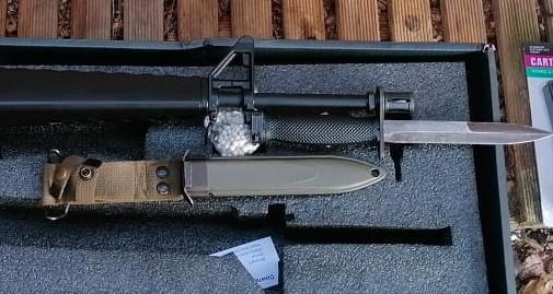 M16A1 Bajonet met Schede, Verzamelen, Militaria | Algemeen, Landmacht, Mes of Dolk, Amerika, Ophalen of Verzenden