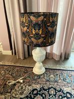 Vintage Marmeren Tafellamp met Batik Kap, Huis en Inrichting, Lampen | Vloerlampen, Ophalen of Verzenden, Gebruikt, Stof, Minder dan 100 cm