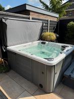 Mooie 5 persoons jacuzzi, Ophalen, Gebruikt, Trap, Vast