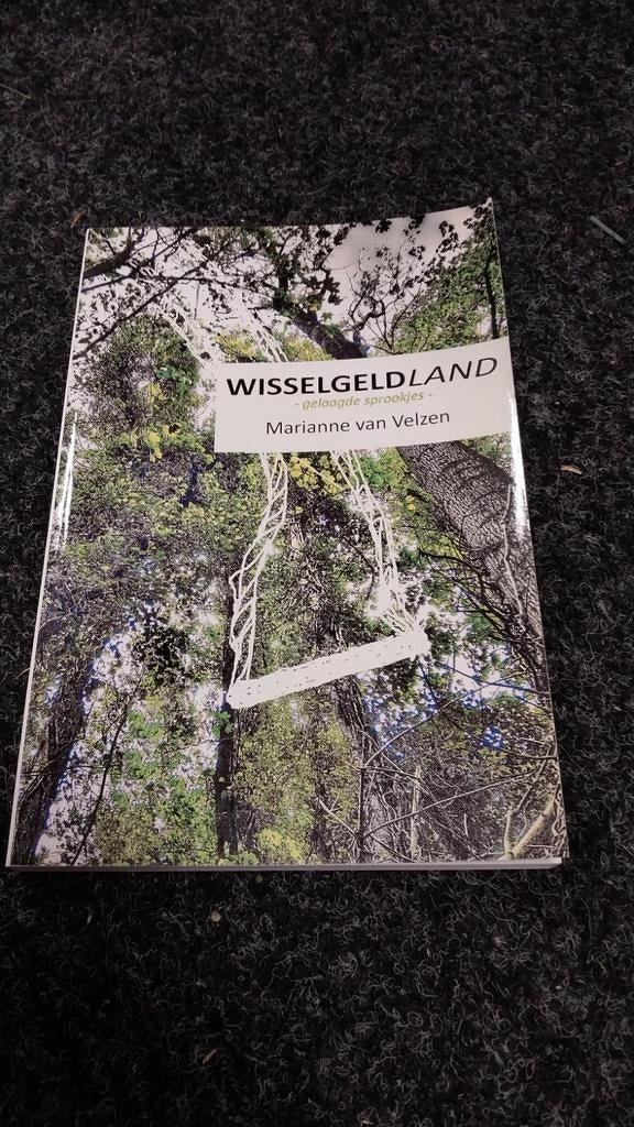 Marianne van Velzen - Wisselgeldland, Achtergrond en Informatie, Marianne van Velzen, Ophalen of Verzenden, Zo goed als nieuw