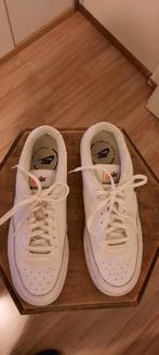 Nike schoenen/sneakers maat 42 eur 7.5 uk wit, Ophalen of Verzenden, Zo goed als nieuw, Wit