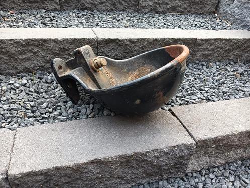 ouderwetse water drinkbak met nipel voor vee, Antiek en Kunst, Curiosa en Brocante, Ophalen of Verzenden
