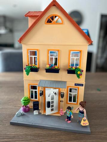 Playmobil City Life Mijn Kleine Huis 70014 beschikbaar voor biedingen