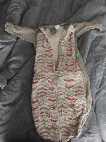 Mooie bio ergopouch 2.5 tog met mouwtjes 2 tot 12 mnd beschikbaar voor biedingen