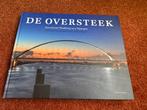 Clemens Verhoeven - De oversteek boek (NIJMEGEN), Fotografen, Ophalen of Verzenden, Clemens Verhoeven, Zo goed als nieuw