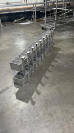 Hoogwerker constructie bouten moeren h balken boutenbakken, Ophalen