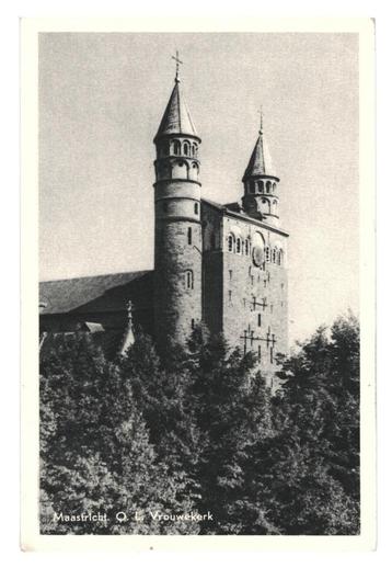 990482 Maastricht O L Vrouwekerk 1954 Gelopen met postzegel beschikbaar voor biedingen