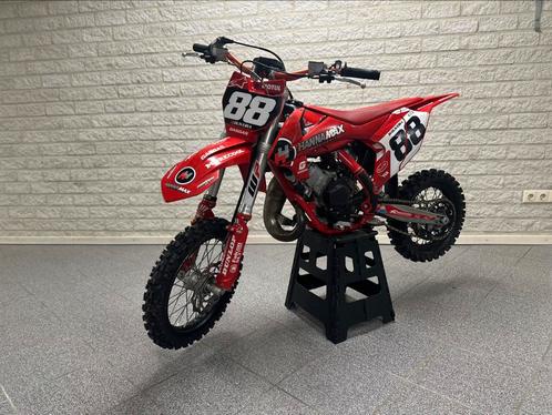 Zeer nette gasgas mc65 2023 55h!(Voorzien van nieuwe zuiger), Fietsen en Brommers, Brommers | Crossbrommers, Zo goed als nieuw