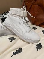 Puma sneakers zgan maat 40, Ophalen of Verzenden, Zo goed als nieuw, Wit, Sneakers of Gympen