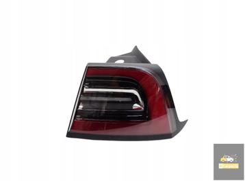 Tesla Model 3 17-23 Model Y Achterlicht LED 1502087-99-D beschikbaar voor biedingen
