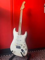 Fender Stratocaster Arctic White 2014 + Fender tas, Solid body, Zo goed als nieuw, Fender, Ophalen