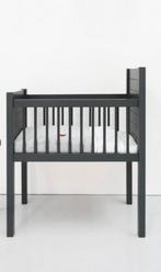 Wiegje antraciet + matras, Kinderen en Baby's, Babywiegjes en Ledikanten, Ophalen, Gebruikt, Wieg