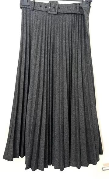 Zara plooi rok maat 36 beschikbaar voor biedingen