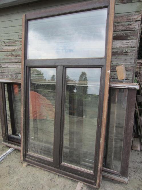209x118,5/203x113,5 Vier ramen incl. kozijn dubbel glas+deur, Doe-het-zelf en Verbouw, Kozijnen en Schuifpuien, Zo goed als nieuw