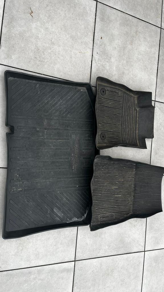 Orginele Ford Fiesta rubberen matten, Auto diversen, Automatten, Gebruikt, Ophalen of Verzenden
