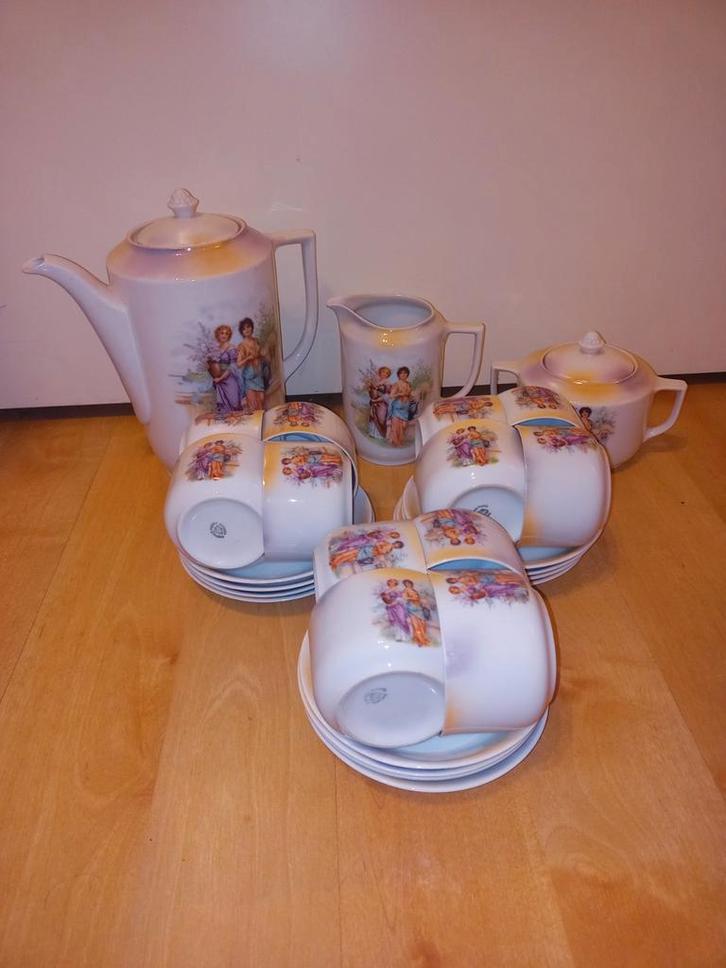 12 persoons victoria theeservies, Antiek en Kunst, Antiek | Servies compleet, Ophalen of Verzenden