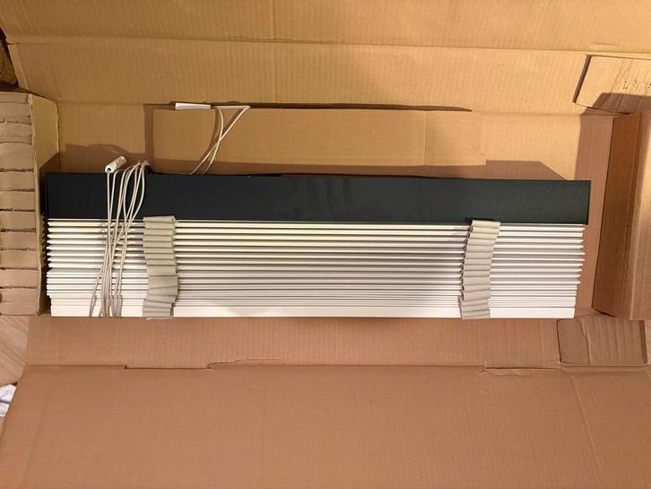 2 Nieuwe Toppoint Houten Jaloezieën - Foutieve Bestelling, Huis en Inrichting, Stoffering | Gordijnen en Lamellen, Nieuw, 100 tot 150 cm