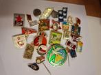 Lot buitenlandse speldjes, Verzamelen, Speldjes, Pins en Buttons, Ophalen of Verzenden, Gebruikt, Overige onderwerpen