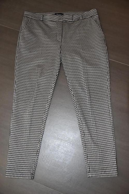 Broek Elvira in Pied de poule ruit, Kleding | Dames, Broeken en Pantalons, Zo goed als nieuw, Maat 42/44 (L), Zwart, Ophalen of Verzenden