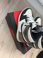 Air jordan 1 high mocha, Kleding | Heren, Schoenen, Bruin, Ophalen of Verzenden, Sneakers of Gympen, Gedragen