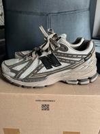 New balance 1906R Cordura brown maat 43, Ophalen of Verzenden, Zo goed als nieuw