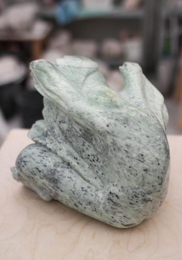 Beeld indiaas speksteen beschikbaar voor biedingen