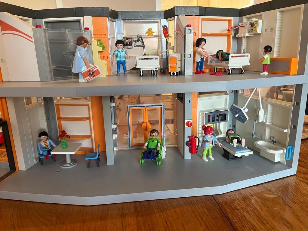 Playmobil ziekenhuis en ambulance, Kinderen en Baby's, Speelgoed | Playmobil, Ophalen, Zo goed als nieuw, Complete set