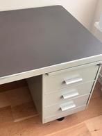 Lips staal bureau vintage, Ophalen, Zo goed als nieuw, Bureau