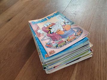 Stapel Donald Ducks beschikbaar voor biedingen