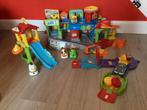 Vtech toet toet garage en zoef zoef kippenhok, Kinderen en Baby's, Speelgoed | Vtech, Ophalen, Zo goed als nieuw, 2 tot 4 jaar