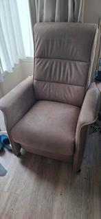 Sta op stoel met motor in goede staat, Huis en Inrichting, Ophalen, Gebruikt, 75 tot 100 cm, 75 tot 100 cm