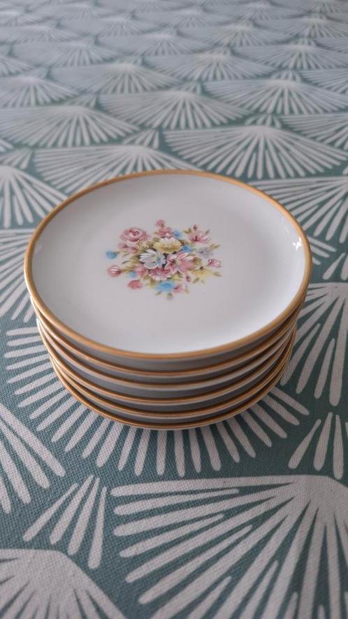6 kleine porseleinen bordjes, petit fours bordjes, Antiek en Kunst, Antiek | Servies los, Ophalen of Verzenden