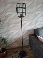 Brilliant - Landelijke vloerlamp Gwen, Ophalen, Zo goed als nieuw, Hout, 150 tot 200 cm