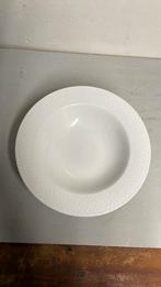 8 diepe borden Merk Inter Mezzo, Huis en Inrichting, Ophalen of Verzenden, Porselein, Overige stijlen, Bord(en)