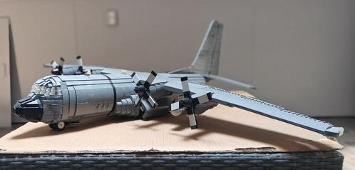 LEGO Lockheed C-130 Hercules UNIEK, Verzamelen, Luchtvaart en Vliegtuigspotten, Zo goed als nieuw, Schaalmodel, Ophalen of Verzenden