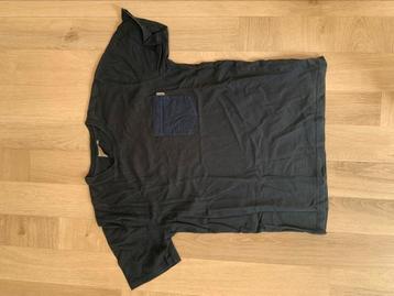 Carhartt WIP T-shirt maat M Donkerblauw met borstvakje beschikbaar voor biedingen