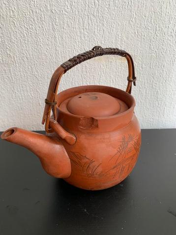 Antieke Chinese Yixing theepot - 19e eeuw beschikbaar voor biedingen