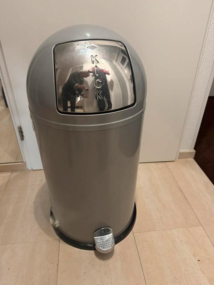 Wesco Kick Pedaalemmer - Stijlvol en Praktisch!, Huis en Inrichting, Woonaccessoires | Prullenbakken, Gebruikt, Metaal, 50 tot 75 cm