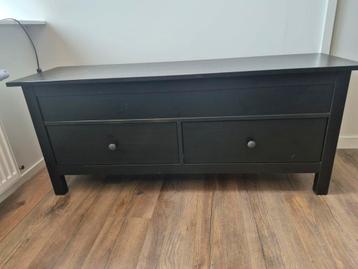 Ikea Hemnes tv meubel / deken kist beschikbaar voor biedingen