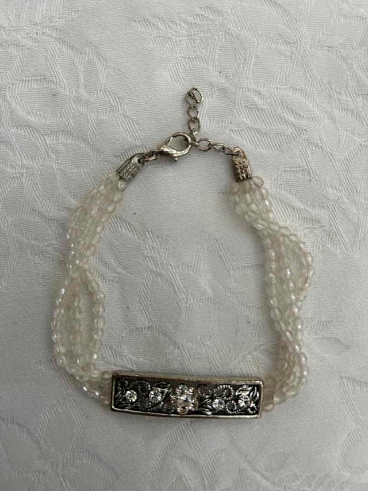 MOOI ( VINTAGE ) ARMBAND .., Sieraden, Tassen en Uiterlijk, Armbanden, Gebruikt, Overige materialen, Wit, Met strass, Ophalen of Verzenden