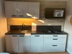 Hoogglans zand keuken compleet met apparatuur, Huis en Inrichting, Keuken | Complete keukens, Ophalen, Gebruikt