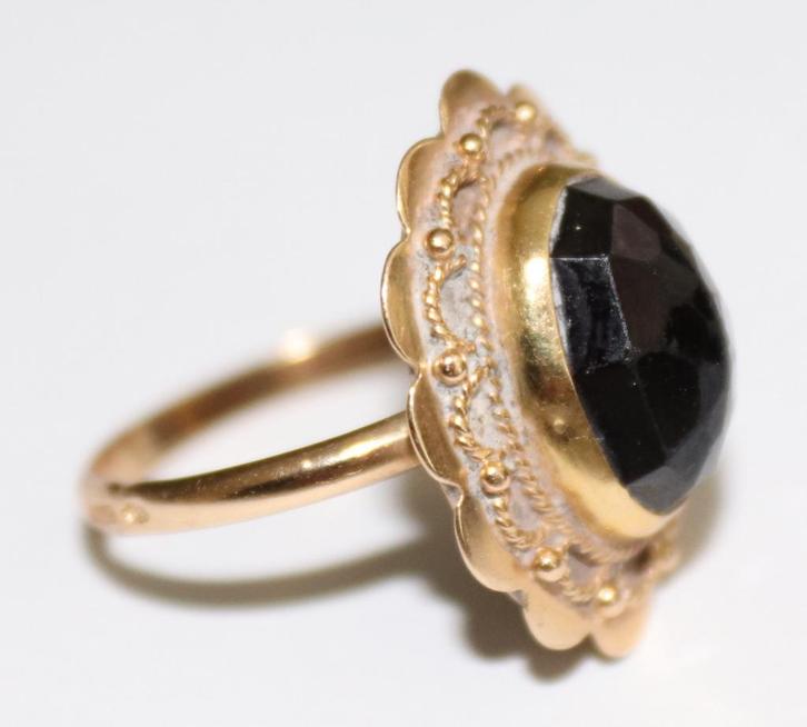 Antieke 14 karaat gouden ring met granaat steen, Antiek en Kunst, Antiek | Goud en Zilver, Goud, Verzenden