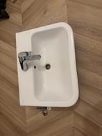 Villeroy & Boch Wastafel met kraan- nette staat, Doe-het-zelf en Verbouw, Sanitair, Ophalen, Zo goed als nieuw, Wastafel