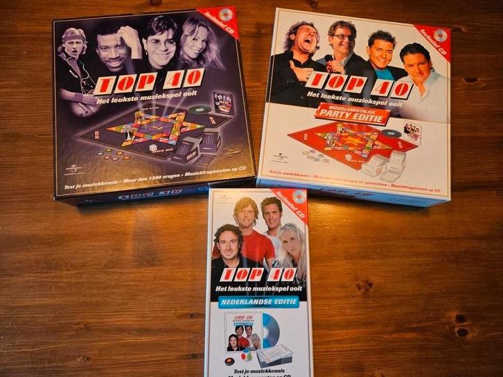 Top 40 Muziekspel - set, Hobby en Vrije tijd, Gezelschapsspellen | Bordspellen, Zo goed als nieuw, Drie of vier spelers, Vijf spelers of meer